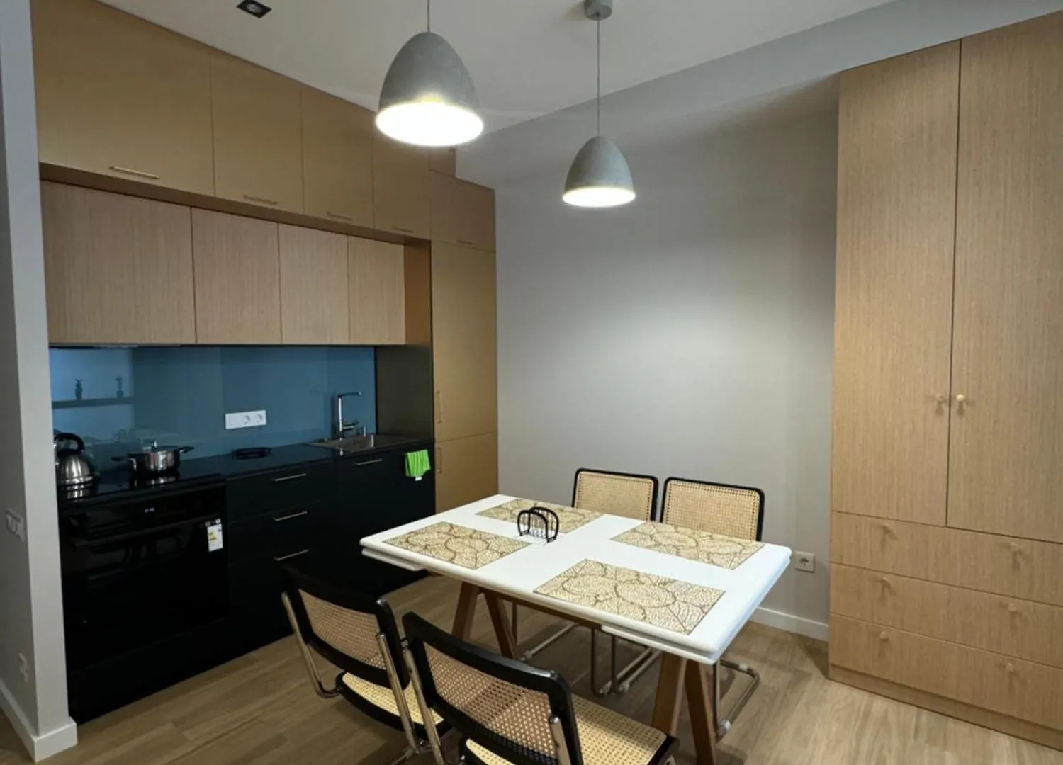 Resting Gonio Apartment