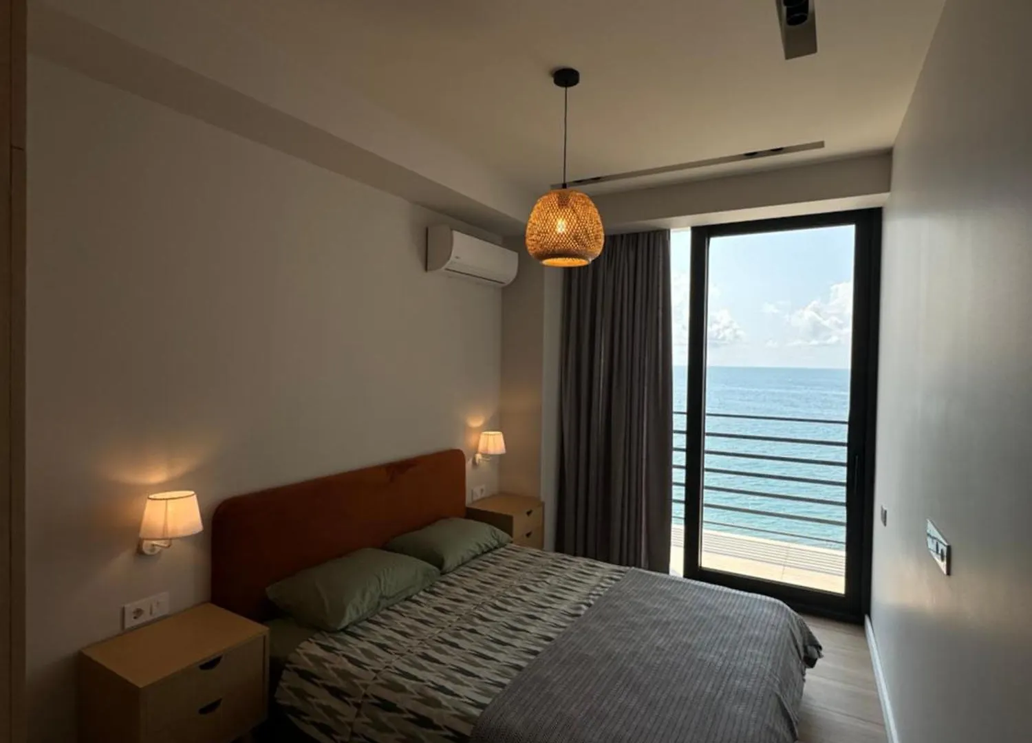Resting Gonio Apartment