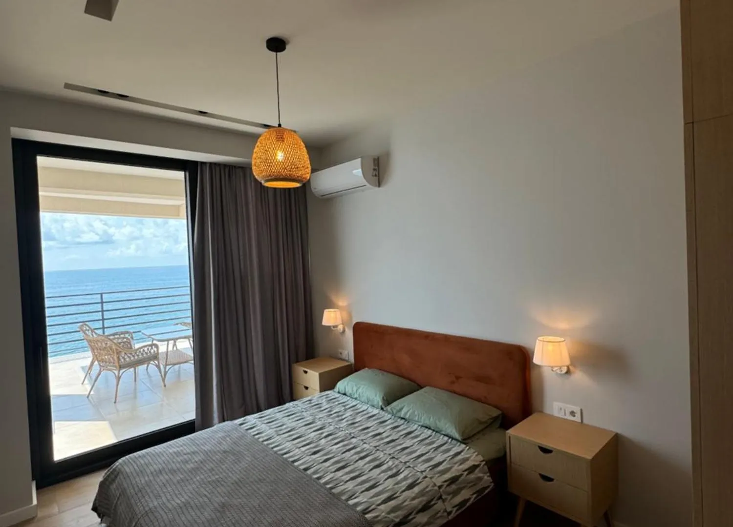 Resting Gonio Apartment